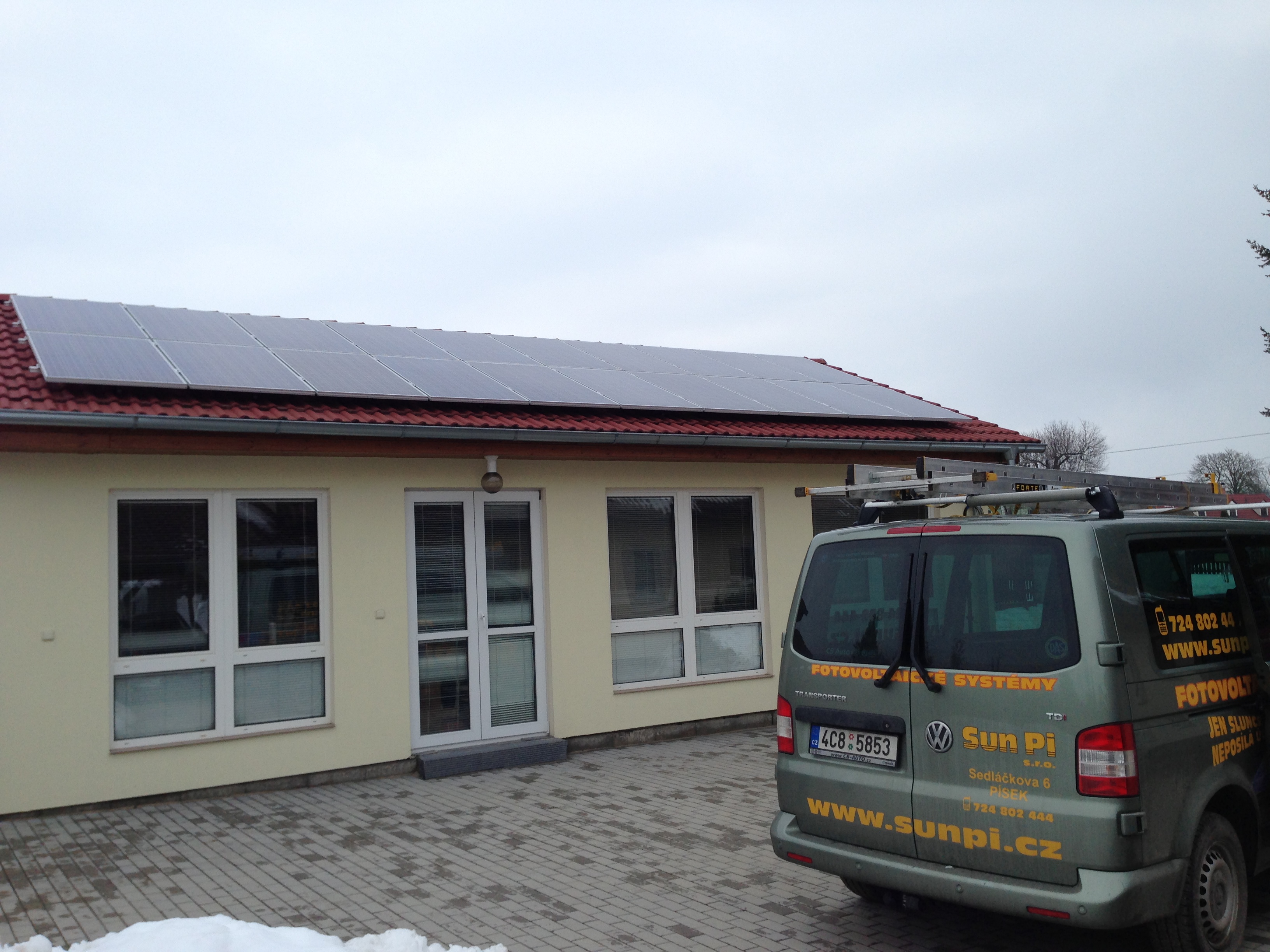 Fotovoltaická elektrárna Milevsko, FV panely Canadian Solar